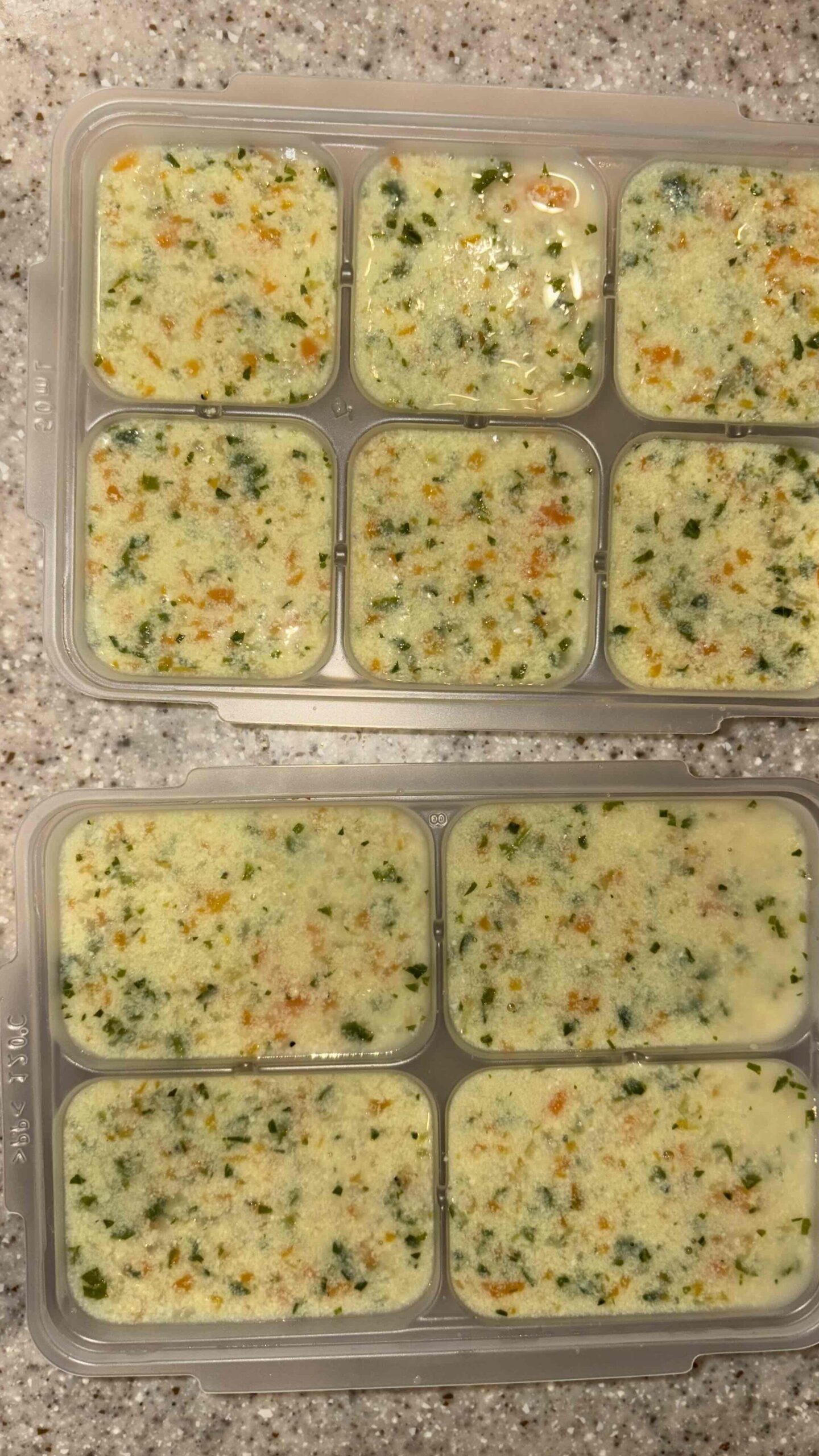 レコルトで作った赤ちゃん向けの離乳食（野菜とタンパク質の味噌あんかけ）